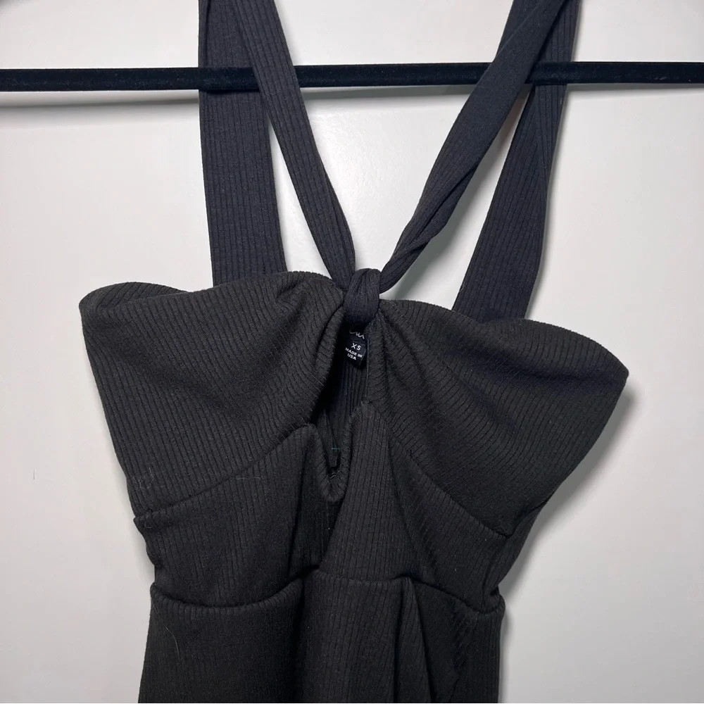 Lulu’s ~ Black Ribbed Romper XS - Picture 1 of 4